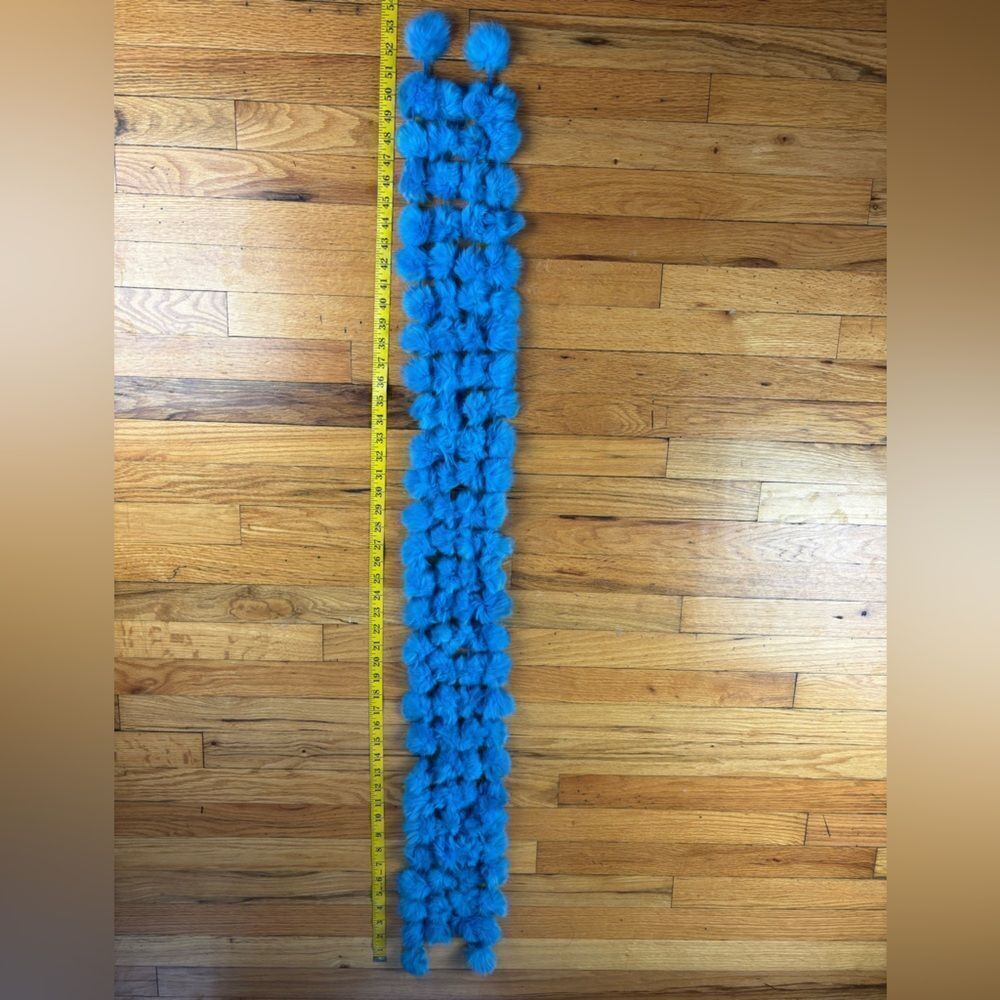 Blue Luxury 2000’s Rabbit Scarf - Picture 3 of 5